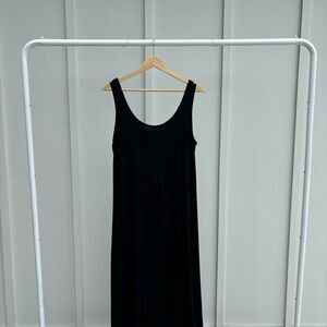 Fashque - Vintage Black Sleeveless Maxi Dress